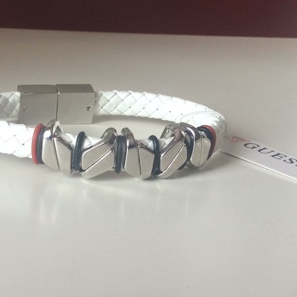 Guess leather bracelet - Picture 5 of 5